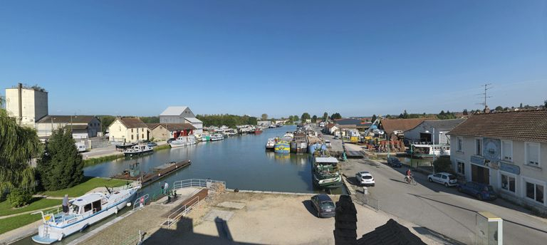 20112103351NUC4A © Région Bourgogne-Franche-Comté, Inventaire du patrimoine