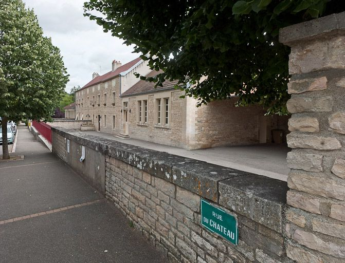 Vue de l'école et de la mairie de Fleurey-sur-Ouche. © Région Bourgogne-Franche-Comté, Inventaire du patrimoine
