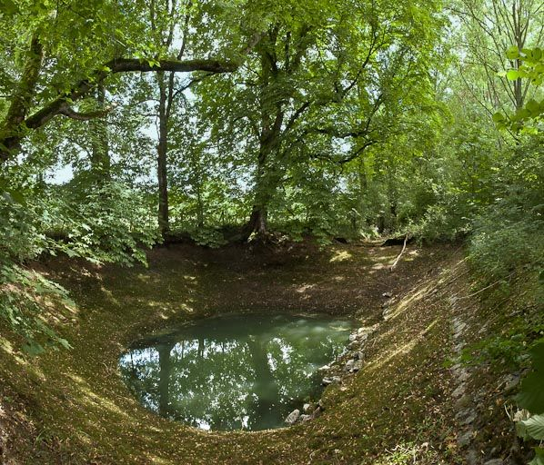 Vue du bassin. © Région Bourgogne-Franche-Comté, Inventaire du patrimoine