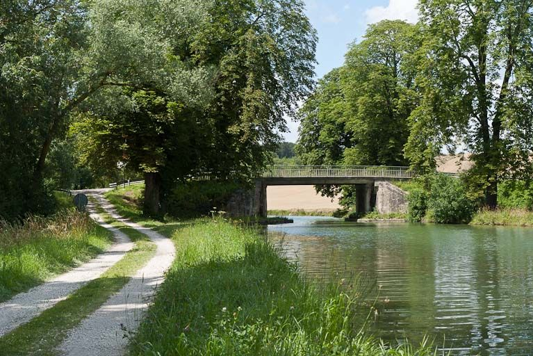 Vue du pont. © Région Bourgogne-Franche-Comté, Inventaire du patrimoine