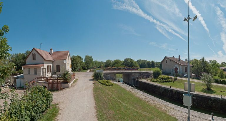 Vue d'ensemble du site d'écluse. © Région Bourgogne-Franche-Comté, Inventaire du patrimoine