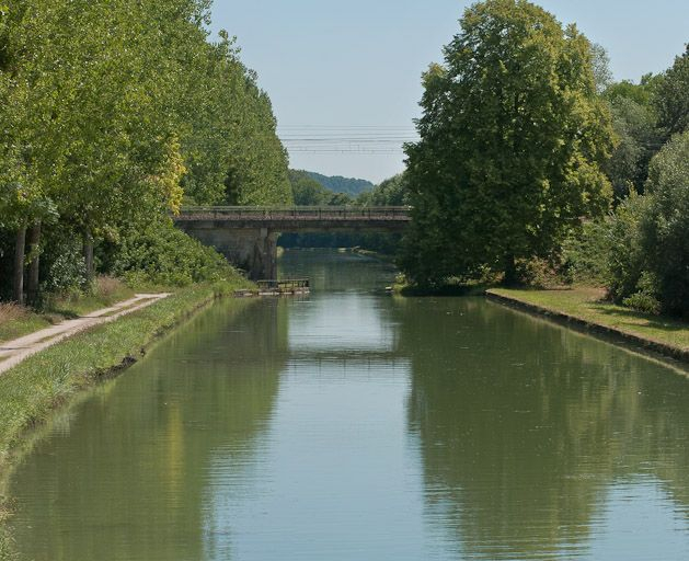 Vue du pont. © Région Bourgogne-Franche-Comté, Inventaire du patrimoine
