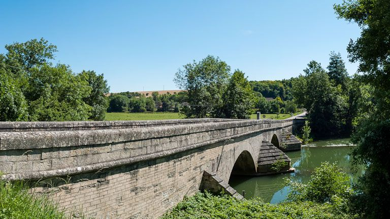 Pont sur l'Armançon. © Région Bourgogne-Franche-Comté, Inventaire du patrimoine