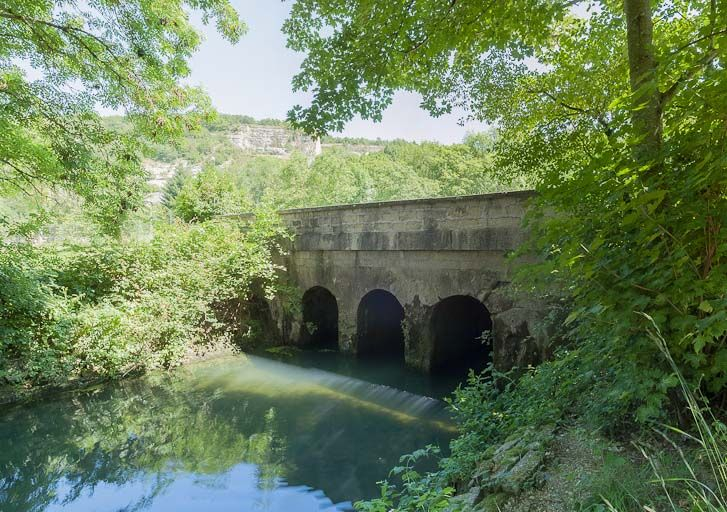 Aqueduc. © Région Bourgogne-Franche-Comté, Inventaire du patrimoine