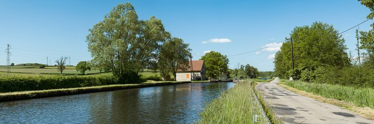 Vue d'ensemble du site, prise d'amont. © Région Bourgogne-Franche-Comté, Inventaire du patrimoine