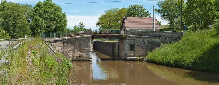Le pont, vu d'aval. © Région Bourgogne-Franche-Comté, Inventaire du patrimoine