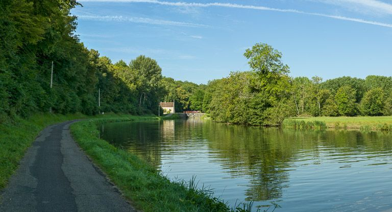 Vue d'ensemble du site pris d'aval. © Région Bourgogne-Franche-Comté, Inventaire du patrimoine