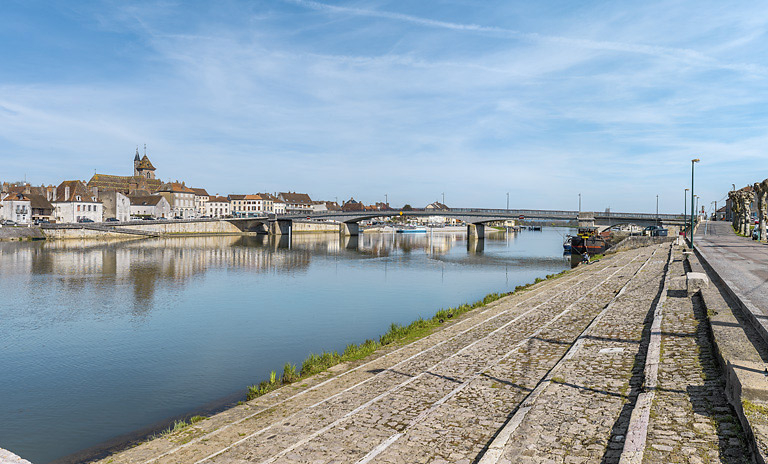 port © Région Bourgogne-Franche-Comté, Inventaire du patrimoine port © Région Bourgogne-Franche-Comté, Inventaire du patrimoine