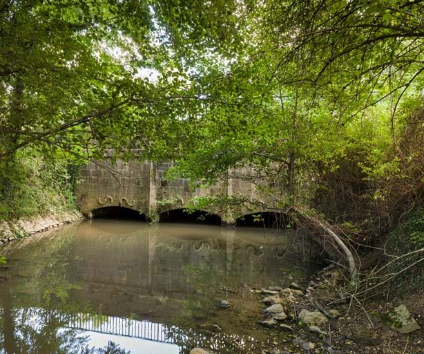 Vue de l'aqueduc. © Région Bourgogne-Franche-Comté, Inventaire du patrimoine