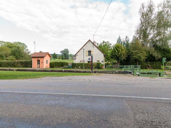 Vue d'ensemble du site d'écluse. © Région Bourgogne-Franche-Comté, Inventaire du patrimoine