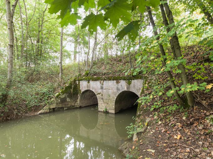 Vue de l'aqueduc. © Région Bourgogne-Franche-Comté, Inventaire du patrimoine