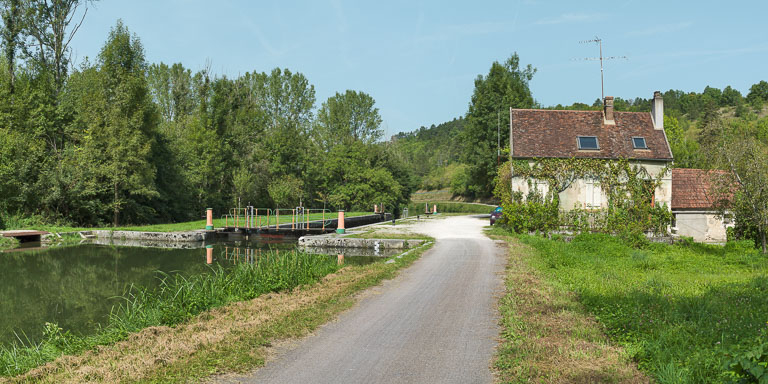 Vue du site d'écluse. © Région Bourgogne-Franche-Comté, Inventaire du patrimoine