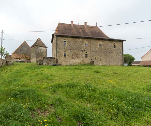 20187100013NUC4AQ © Région Bourgogne-Franche-Comté, Inventaire du patrimoine 20187100013NUC4AQ © Région Bourgogne-Franche-Comté, Inventaire du patrimoine