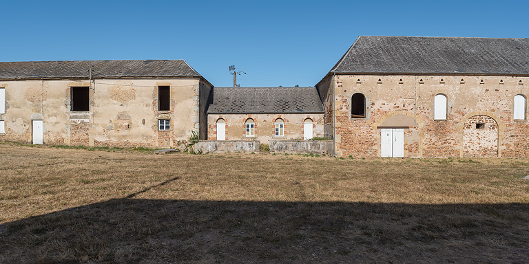 Bâtiment des dépendances. © Région Bourgogne-Franche-Comté, Inventaire du patrimoine Bâtiment des dépendances. © Région Bourgogne-Franche-Comté, Inventaire du patrimoine