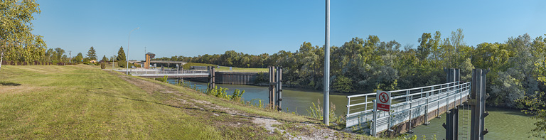 Vue d'ensemble d'aval. © Région Bourgogne-Franche-Comté, Inventaire du patrimoine Vue d'ensemble d'aval. © Région Bourgogne-Franche-Comté, Inventaire du patrimoine