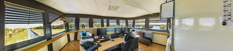 Le poste de commande, en haut de la tour. © Région Bourgogne-Franche-Comté, Inventaire du patrimoine Le poste de commande, en haut de la tour. © Région Bourgogne-Franche-Comté, Inventaire du patrimoine