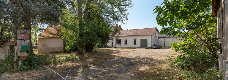usine de mise en bouteilles des eaux minérales © Région Bourgogne-Franche-Comté, Inventaire du patrimoine usine de mise en bouteilles des eaux minérales © Région Bourgogne-Franche-Comté, Inventaire du patrimoine