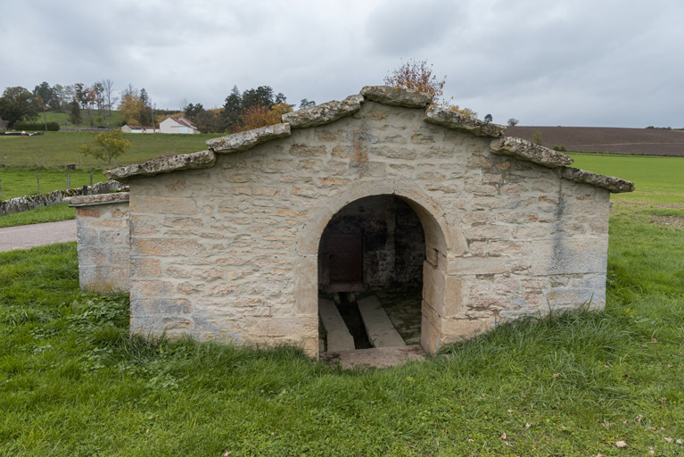  lavoir fontaine © Région Bourgogne-Franche-Comté, Inventaire du patrimoine