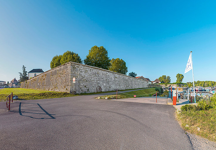  fortification d'agglomération bastion © Région Bourgogne-Franche-Comté, Inventaire du patrimoine