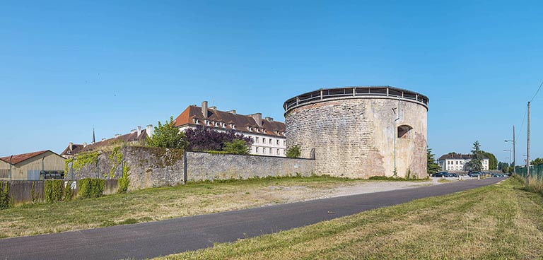  fortification d'agglomération bastion tour © Région Bourgogne-Franche-Comté, Inventaire du patrimoine