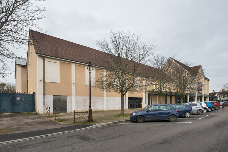 brasserie (restaurant) salle des fêtes salle de spectacle cinéma © Région Bourgogne-Franche-Comté, Inventaire du patrimoine  brasserie (restaurant) salle des fêtes salle de spectacle cinéma © Région Bourgogne-Franche-Comté, Inventaire du patrimoine
