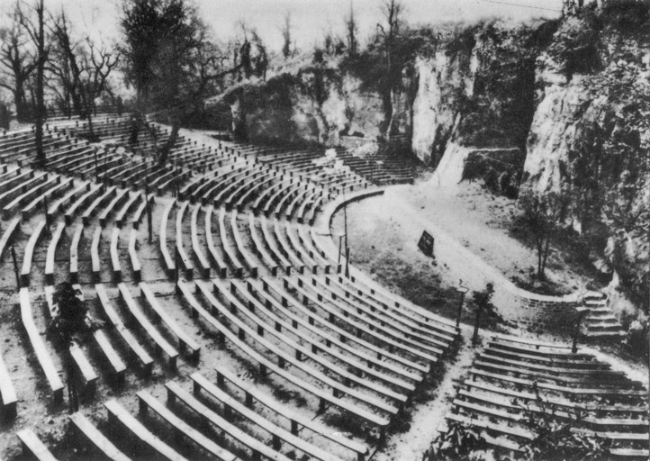  théâtre de plein air © Amicale du Mystère de Sainte Reine