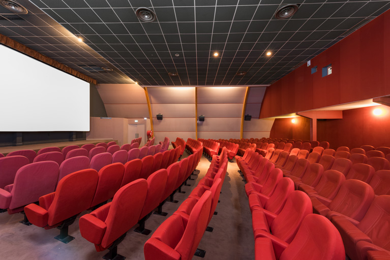 cinéma bibliothèque © Région Bourgogne-Franche-Comté, Inventaire du patrimoine  cinéma bibliothèque © Région Bourgogne-Franche-Comté, Inventaire du patrimoine