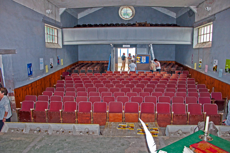 salle paroissiale théâtre © Jean-Paul Bruyère