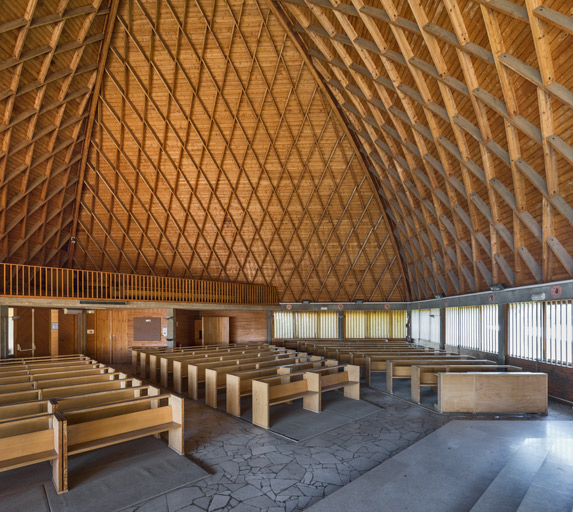  église choeur nef charpente autel ambon fonts baptismaux © Région Bourgogne-Franche-Comté, Inventaire du patrimoine