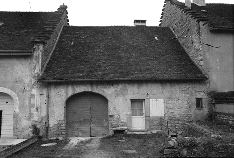 Ferme cadastrée 1961 AH 200, située rue des Guichard : façade antérieure. © Région Bourgogne-Franche-Comté, Inventaire du patrimoine