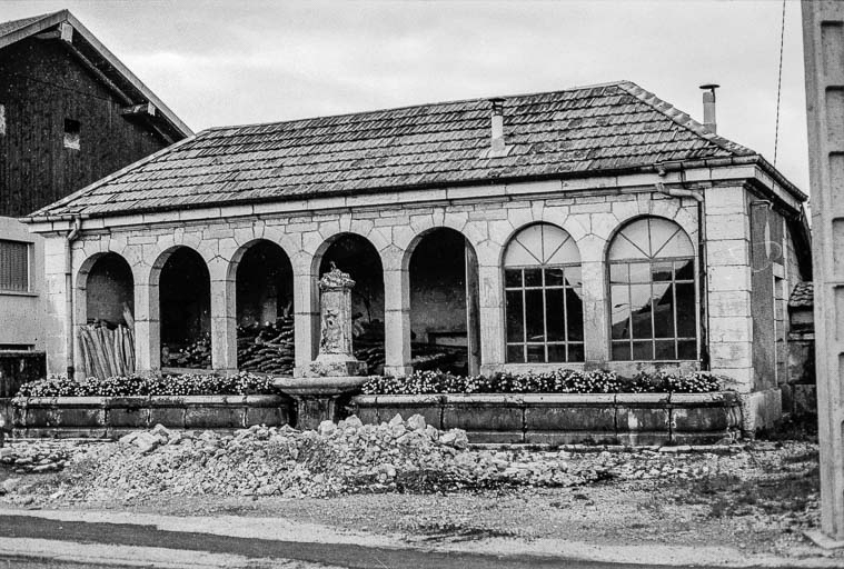 Vue de trois quarts droit. © Région Bourgogne-Franche-Comté, Inventaire du patrimoine