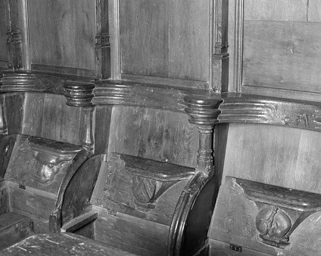 Stalles sud, n° 11, 12 et 13. © Région Bourgogne-Franche-Comté, Inventaire du patrimoine