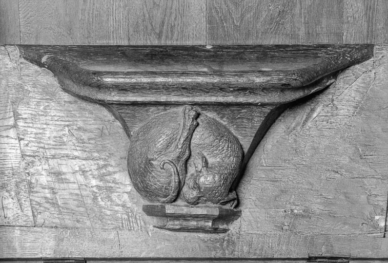 Stalles sud, n° 11, miséricorde. © Région Bourgogne-Franche-Comté, Inventaire du patrimoine