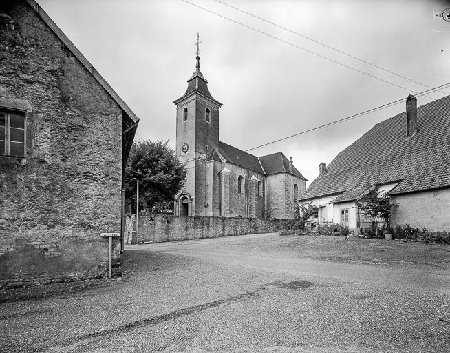 Faces postérieure et latérale droite. © Région Bourgogne-Franche-Comté, Inventaire du patrimoine