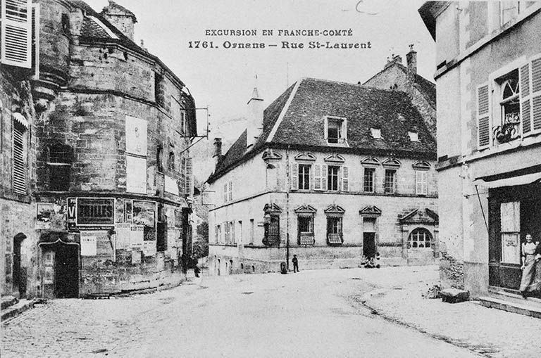 Excursion en Franche-Comté. Ornans - Rue St-Laurent, limite 19e siècle 20e siècle. © Région Bourgogne-Franche-Comté, Inventaire du patrimoine
