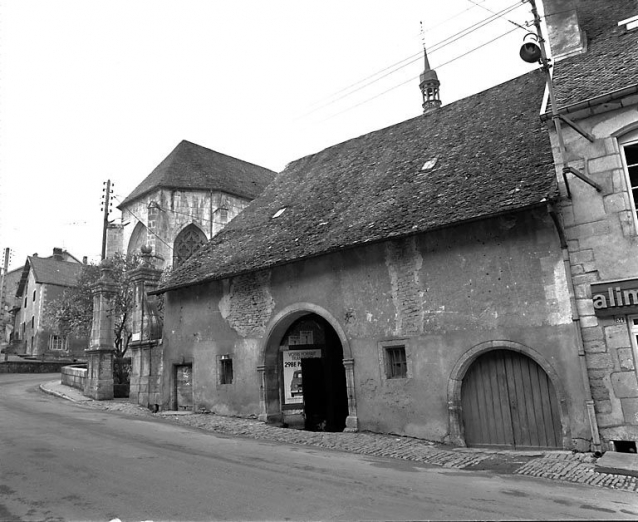 L'entrée rue Saint Laurent. © Région Bourgogne-Franche-Comté, Inventaire du patrimoine L'entrée rue Saint Laurent. © Région Bourgogne-Franche-Comté, Inventaire du patrimoine