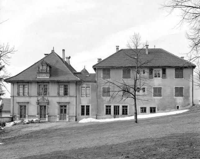 Façade sud est : vue d'ensemble. © Région Bourgogne-Franche-Comté, Inventaire du patrimoine
