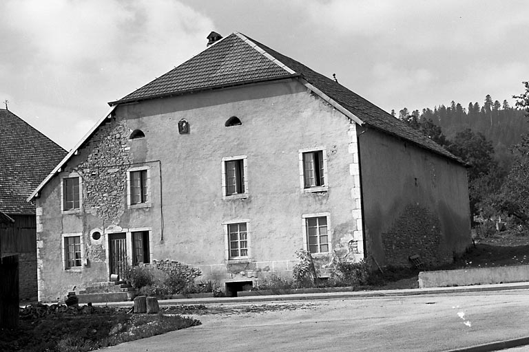 Façade antérieure. © Région Bourgogne-Franche-Comté, Inventaire du patrimoine