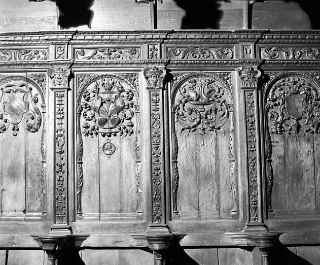 Panneaux 11 et 12 des stalles sud. © Région Bourgogne-Franche-Comté, Inventaire du patrimoine