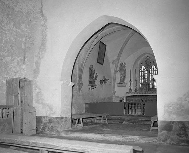 Intérieur : choeur, élévation gauche vue depuis la nef. © Région Bourgogne-Franche-Comté, Inventaire du patrimoine