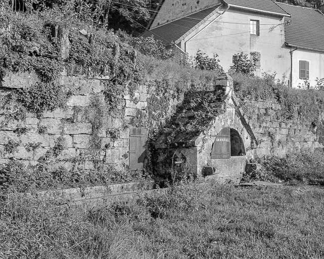 Vue de trois quarts gauche. © Région Bourgogne-Franche-Comté, Inventaire du patrimoine