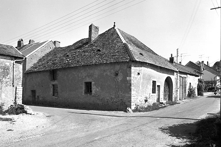 Vue d'ensemble. © Région Bourgogne-Franche-Comté, Inventaire du patrimoine Vue d'ensemble. © Région Bourgogne-Franche-Comté, Inventaire du patrimoine
