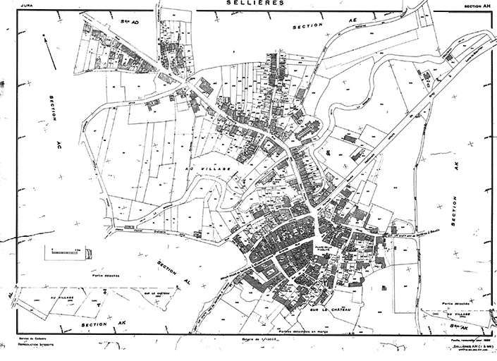 Plan cadastral 1956, section AH, partie sud avec position des maisons repérées et de la maison sélectionnée © Région Bourgogne-Franche-Comté, Inventaire du patrimoine