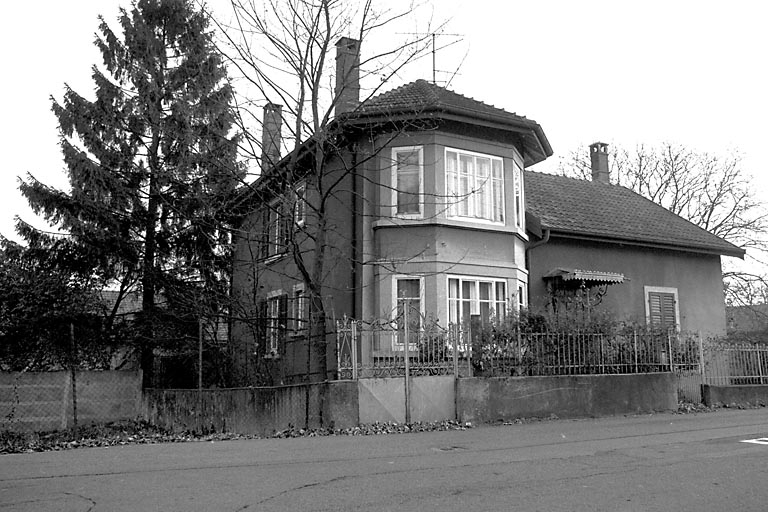 Vue de trois quarts gauche. © Région Bourgogne-Franche-Comté, Inventaire du patrimoine