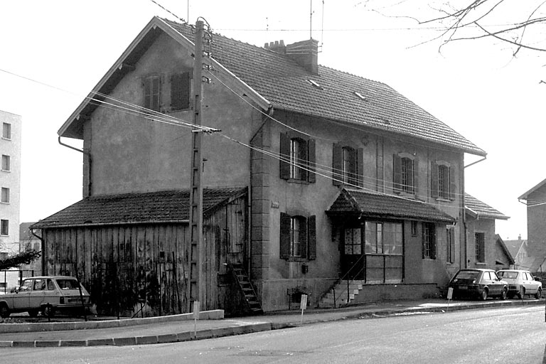 Vue d'ensemble de trois quarts. © Région Bourgogne-Franche-Comté, Inventaire du patrimoine