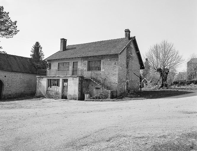 Façade antérieure. © Région Bourgogne-Franche-Comté, Inventaire du patrimoine