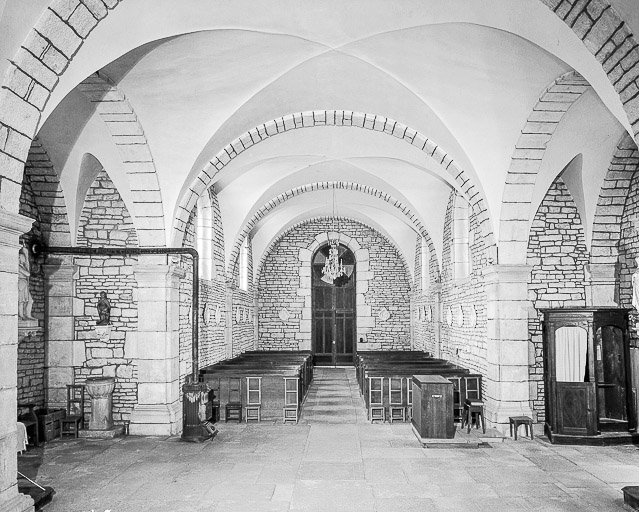 Intérieur : nef et transept depuis le choeur. © Région Bourgogne-Franche-Comté, Inventaire du patrimoine