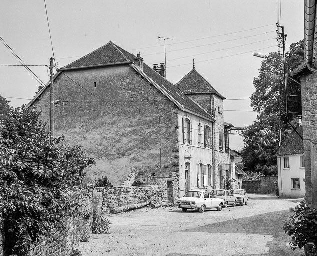 Vue d'ensemble de trois quarts gauche © Région Bourgogne-Franche-Comté, Inventaire du patrimoine