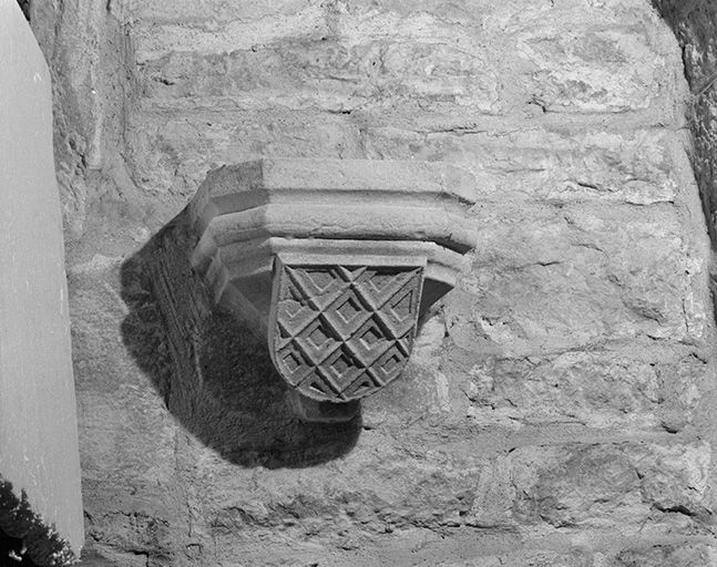 Intérieur : chapelle, mur est, console droite. © Région Bourgogne-Franche-Comté, Inventaire du patrimoine