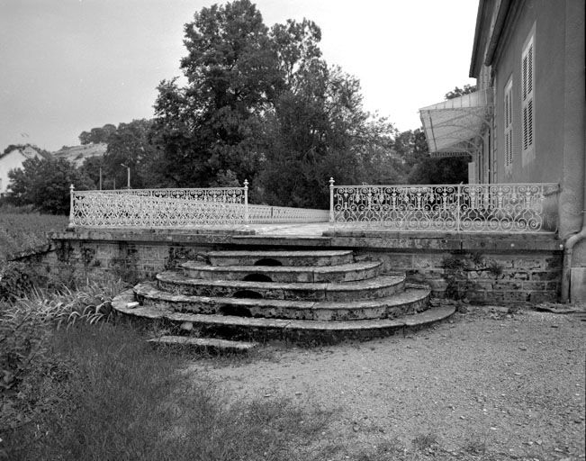 Le degré de la terrasse. © Région Bourgogne-Franche-Comté, Inventaire du patrimoine